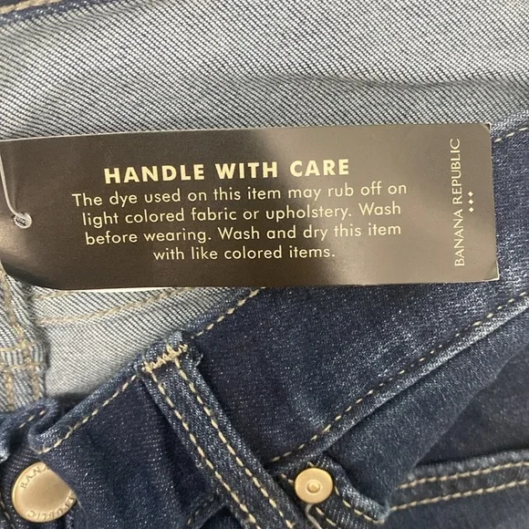 Banana Republic ATHLETIC TRAVEL JEAN - Color Indigo Rinse Wash - Size 34x32 - Picture 7 of 9